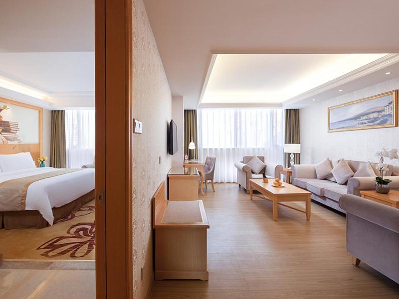 Vienna Hotel Zhongshan West District エクステリア 写真